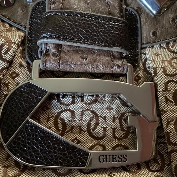 NWT Guess Purse - Picture 5 of 10